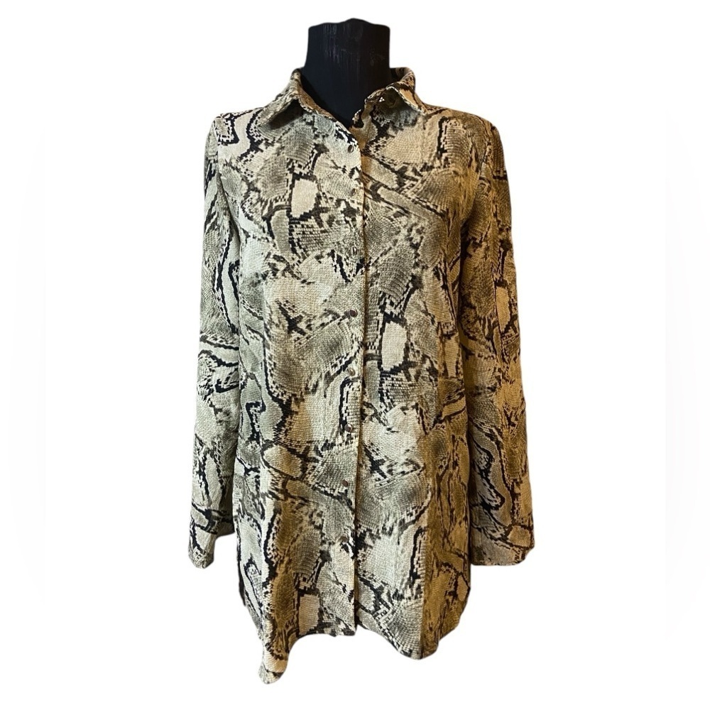 Counterparts Women's Animal Print Button-down Blouse Size Small - Picture 3 of 14
